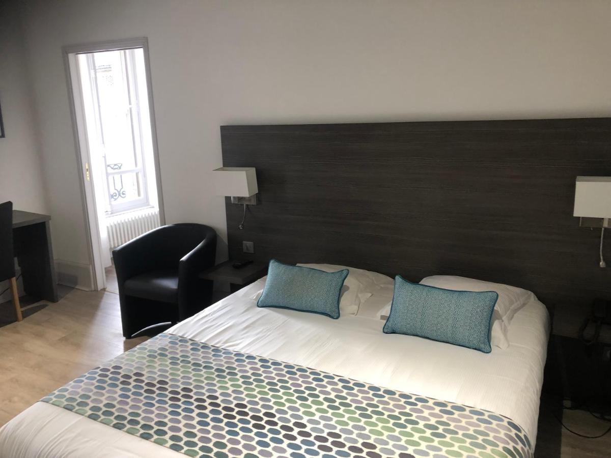 Hotel Montespan Bourbon-lʼArchambault 외부 사진
